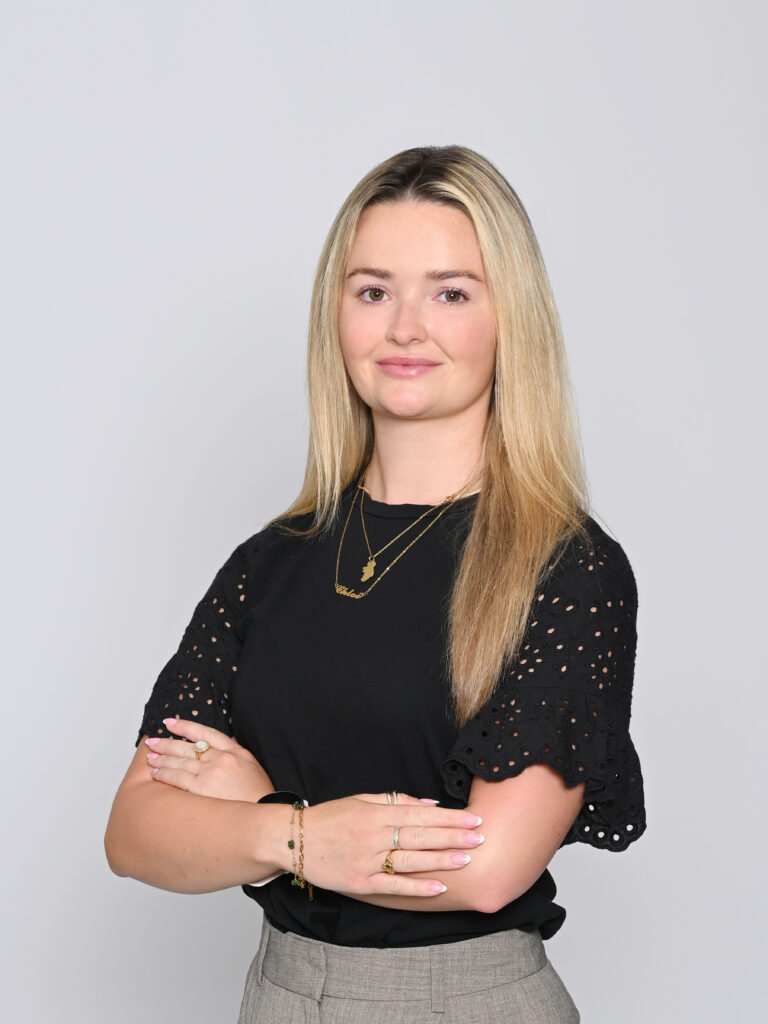 Chloe Joyce 1